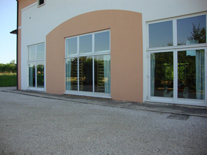 Contesto verde esterno studio Il Gelso